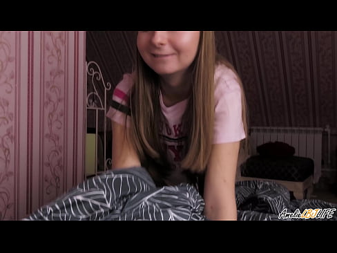 ❤️ Blondīne dziļi sūc savu BFF un saņem spermu mutē ❤️❌ Kvalitatīvs porno pie mums ❤